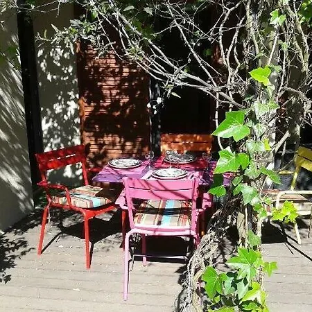 Дом отдыха Maison De Avec Jardin Clos *