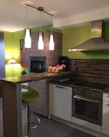 Дом отдыха Maison De Avec Jardin Clos Сет